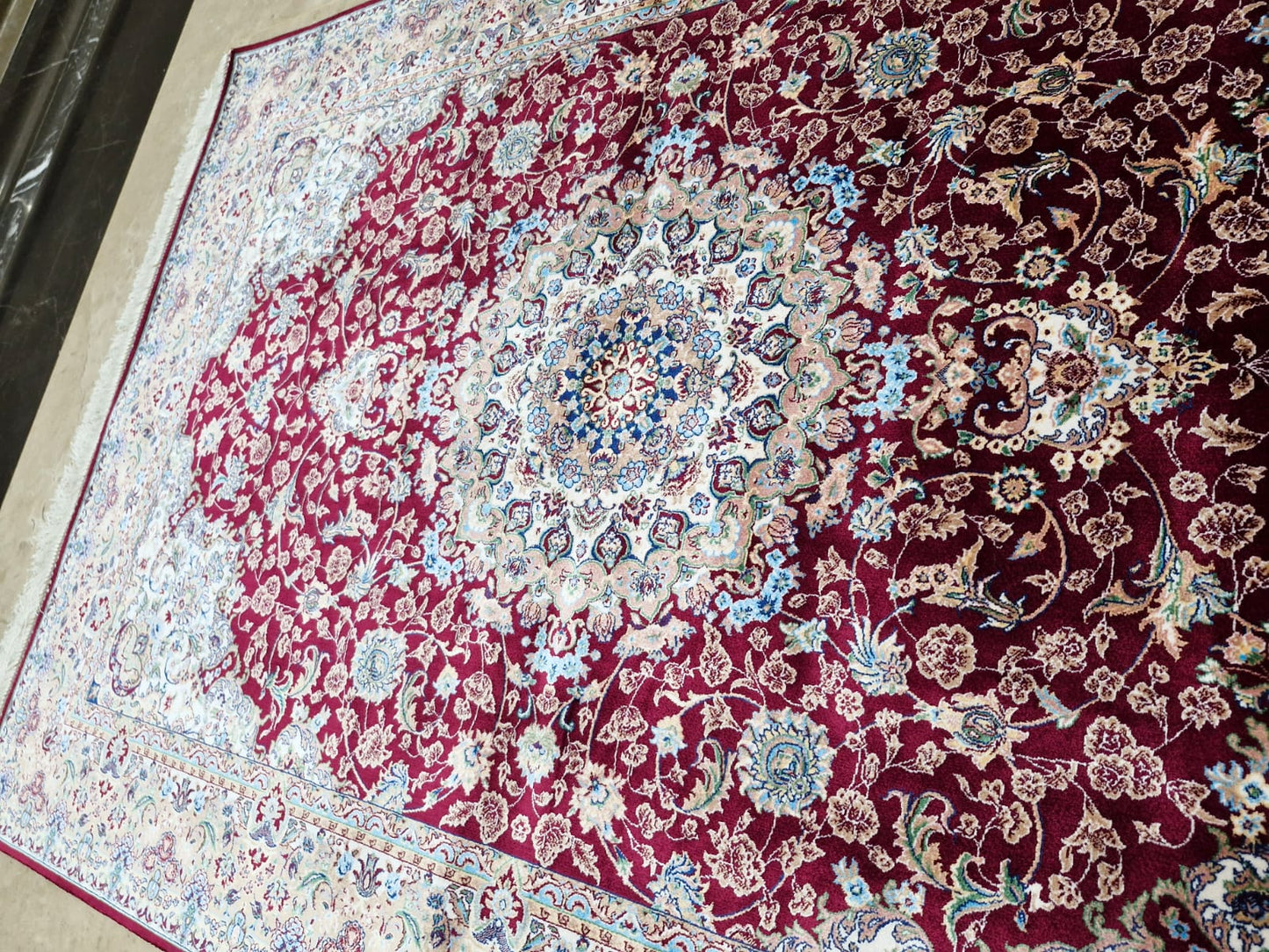 Rosarian Medallion Modal Silk