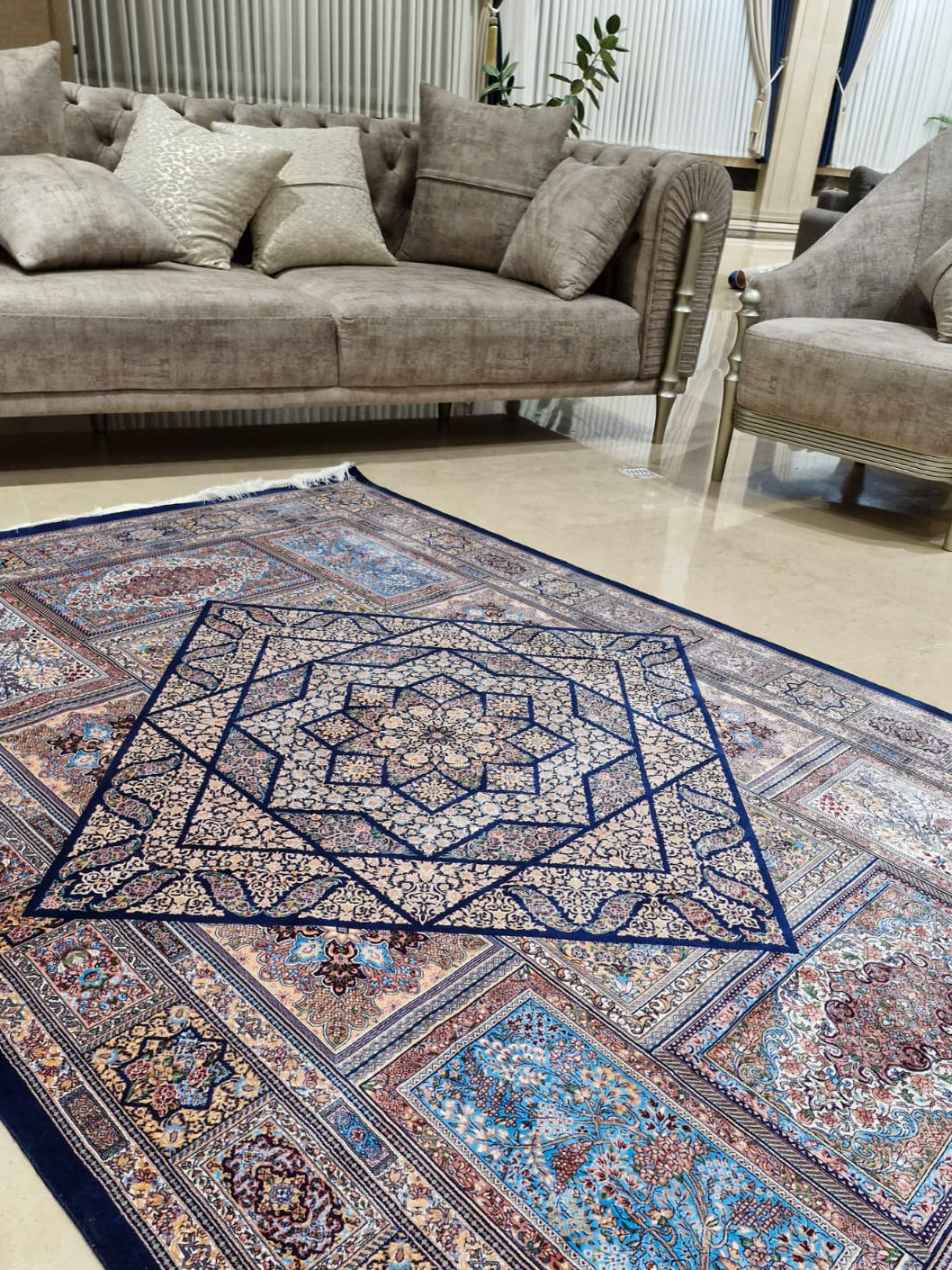 Geometric Mystery Modal Silk